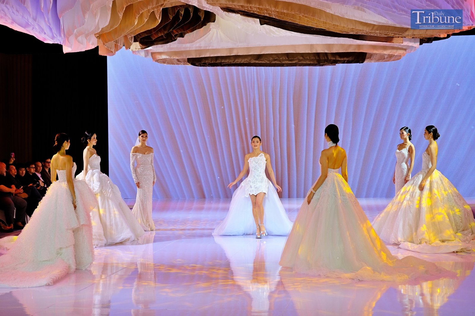 TRIBUNE-BRIDALFAIR